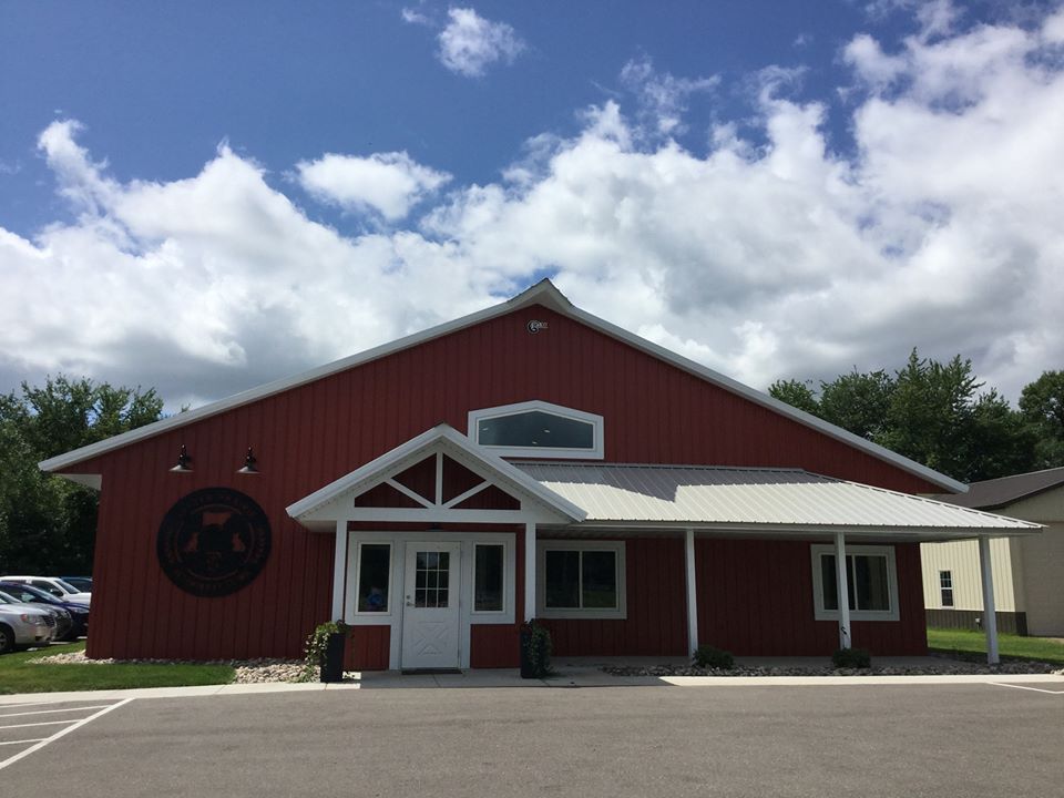 Veterinarian in Lester Prairie, MN 55354 Lester Prairie Veterinary Clinic